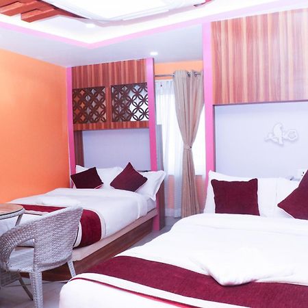 Om Tandoori Hotel Kathmandu Exterior foto